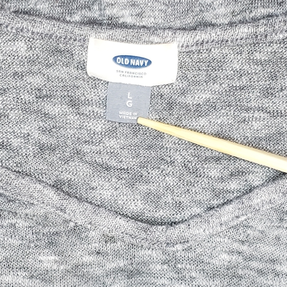 🏷 Old Navy Sweater - Picture 6 of 7